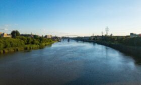 Niebieskie wstęgi miasta – kilka słów o Wiśle i innych rzekach Krakowa