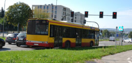 Auto­busy nisko­emi­syjne w zrów­no­wa­żo­nym roz­woju miast